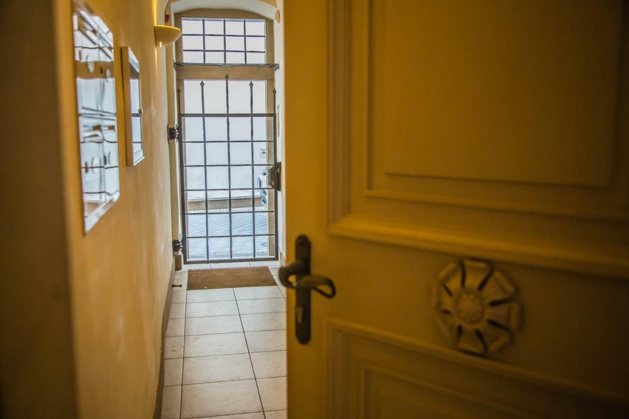 President Boutique Apartment ブルノ エクステリア 写真